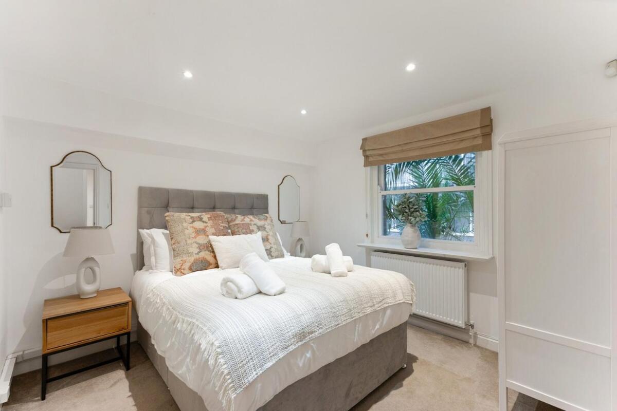 Apartment The Riverbank Hideaway London